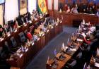 CEDEN LAS PROTESTAS EN BOLIVIA: EL SENADO APROBÓ POR UNANIMIDAD UNA LEY PARA LLAMAR A ELECCIONES Y EVO MORALES NO PUEDE SER CANDIDATO