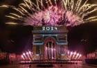 PARÍS RECIBIÓ EL 2024 CON UN IMPRESIONANTE SHOW DE CHAMPS-ÉLYSÉES