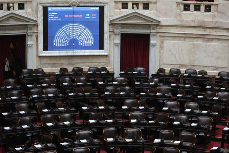 DIPUTADOS: SIN QUORUM NI FUNCIONARIOS, FRACASÓ LA SESIÓN EN EL CONGRESO