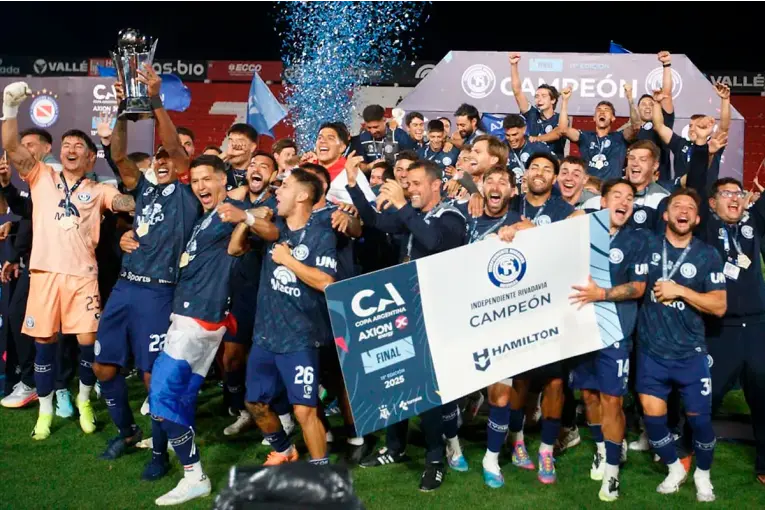 INDEPENDIENTE RIVADAVIA CAMPEÓN DE LA COPA ARGENTINA 2025