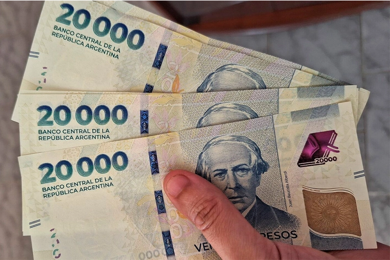 EL GOBIERNO DEFINIRÁ POR DECRETO EL AUMENTO DEL SALARIO MÍNIMO