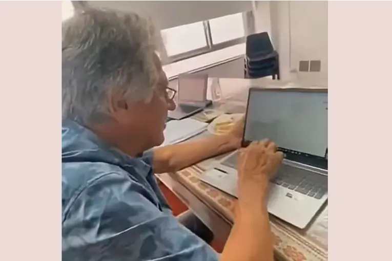 A LOS 75 AÑOS, EL “PATO” FILLOL VOLVIÓ A LA SECUNDARIA Y SACÓ UN 10