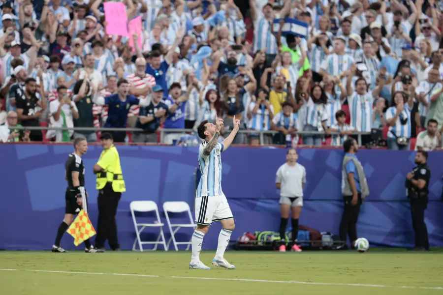Argentina goleó a Argelia con un triplete histórico de Messi en el Mundial 2026