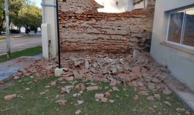 SE DERRUMBÓ PARTE DE LA HISTORIA EN EL MORRO