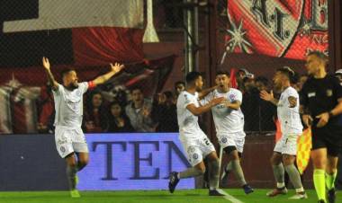 ENORME CLASIFICACIÓN DEL BICHO, QUE DEJÓ AFUERA AL ROJO EN AVELLANEDA