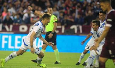VÉLEZ LE GANÓ A LANÚS EN LA FORTALEZA