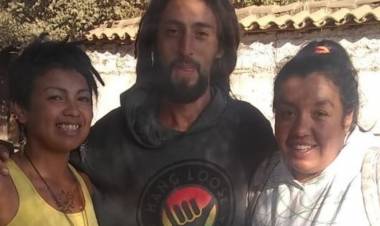 ENCONTRARON A LOS MOCHILEROS ARGENTINOS PERDIDOS EN CHILE: “NOS QUEDAMOS SIN PLATA Y SIN CONEXIÓN”