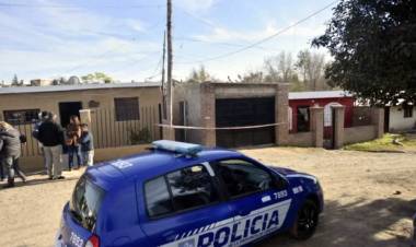 FEMICIDIO EN CÓRDOBA: ESPERÓ A QUE SALIERA DE SU CASA Y LA ASESINÓ DE TRES DISPAROS