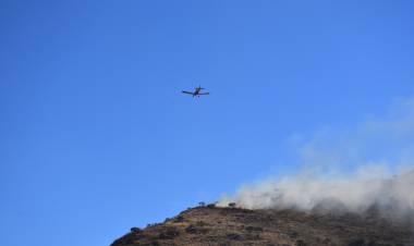 EN SAN LUIS CONTROLARON EL INCENDIO FORESTAL EN LA ZONA SERRANA