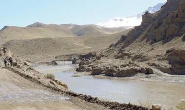 POR DECRETO MAURICIO MACRI APROBÓ LA EJECUCIÓN DEL PORTEZUELO DEL VIENTO EN MENDOZA