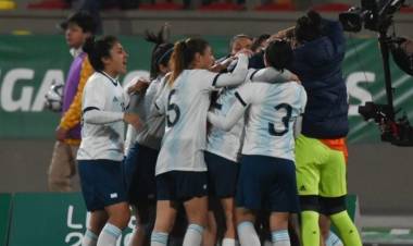 FÚTBOL FEMENINO: ARGENTINA LE GANÓ A PANAMÁ Y SE ACERCA A LAS SEMIFINALES DE LIMA 2019