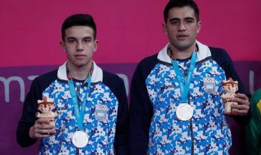 MEDALLA DE PLATA PARA GASTÓN ALTO Y HORACIO CIFUENTES, EN TENIS DE MESA