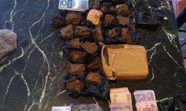 UN JOVEN FUE DETENIDO CON DROGA, MAS DE 12 MIL PESOS Y OTROS ELEMENTOS EN MENDOZA