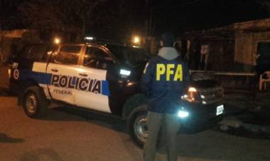 DETUVIERON A MADRE E HIJO QUE VENDÍAN DROGA EN VILLA MERCEDES