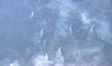 EL AMAZONAS SIGUE QUEMÁNDOSE Y PARMITANO PUBLICÓ FOTOS DESDE EL ESPACIO