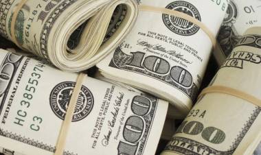 LOS DEPÓSITOS EN DÓLARES REGISTRARON FUERTE CAÍDA DURANTE SEPTIEMBRE, CASI EL 20% SEGÚN EL INFORME DEL BANCO CENTRAL