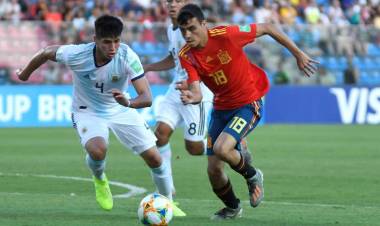 MUNDIAL SUB 17: LA SELECCIÓN ARGENTINA DEBUTÓ ANTE ESPAÑA CON UN EMPATE SIN GOLES