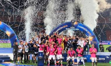 COLÓN NO PUDO EN PARAGUAY: INDEPENDIENTE DEL VALLE LO SUPERÓ 3 A 1 Y ES CAMPEÓN DE LA COPA SUDAMERICANA