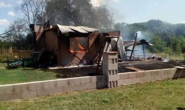 CÓRDOBA: ACUSAN A UNA MUJER DE MATAR A SU PAREJA E INCENDIAR LA CASA PARA QUEMARLO