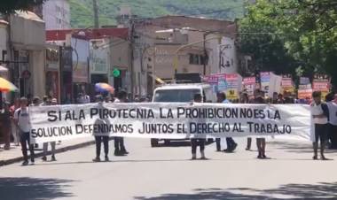 SE REALIZÓ UNA MARCHA EN SALTA, BAJO EL LEMA “SÍ A LA PIROTECNIA” 