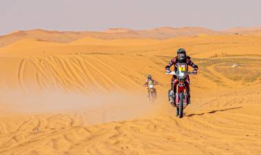 EL SALTEÑO KEVIN BENAVIDES FUE REMOLCADO EN EL DAKAR 2020