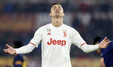 ¿LA UEFA MANIPULÓ EL EQUIPO 2019 PARA INCLUIR A RONALDO?
