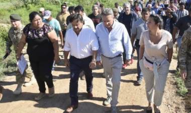 EL MINISTRO DE DEFENSA AGUSTÍN ROSSI RECORRE EL NORTE SALTEÑO 