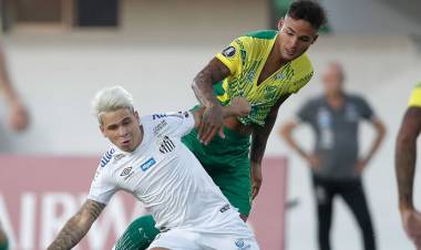 EL HALCÓN CAYÓ ANTE SANTOS EN SU HISTÓRICO DEBUT COPERO