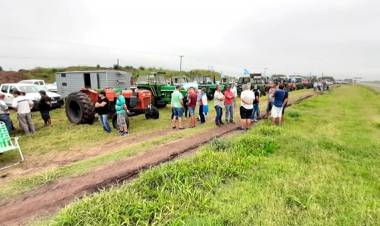 EL CAMPO COMIENZA EL PARO DE CUATRO DÍAS CONTRA LA SUBA DE RETENCIONES, NO CONTEMPLA CORTES DE RUTA