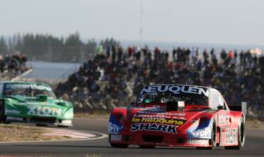 BENEVENUTI GANÓ TODO EL FIN DE SEMANA DEL TC EN NEUQUÉN CON UN TORO ROJO IMPARABLE PARA SER PROFETA EN SU TIERRA