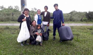 LA FAMILIA VARADA CON SU HIJITO RECIBIÓ MUESTRAS DE LA SOLIDARIDAD DE LOS TUCUMANOS
