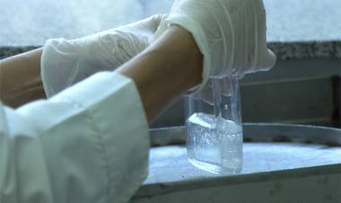 CÍRCULO VIRTUOSO EN TIEMPOS DE CUARENTENA EN SAN LUIS: UN ACUERDO INSTITUCIONAL PERMITE LA PROVISIÓN CONSTANTE DE ALCOHOL EN GEL