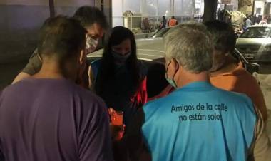 AYUDAR SE TRANSFORMA EN MUCHO MÁS..."SON MI FAMILIA"