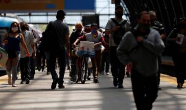 ARGENTINA SUPERÓ LOS 900.000 CONTAGIADOS POR COVID-19, EN EL DÍA QUE LA OMS PIDE AHORA EVITAR LAS CUARENTENAS