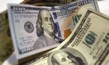 OTRO RÉCORD DEL DÓLAR BLUE QUE LLEGÓ A LOS $178, EL BANCO CENTRAL RECUPERÓ U$S 30 MILLONES