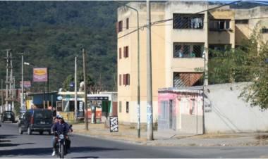 SALTA: TIROS, VARIOS HERIDOS Y DETENIDOS 