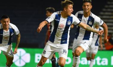 LA “T” FESTEJÓ EN CÓRDOBA ANTE NEWELL'S EN EL INICIO DE LA LIGA PROFESIONAL DE FÚTBOL 