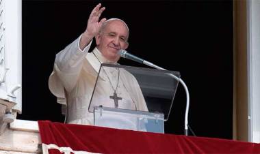 EN UN GIRO HISTÓRICO, EL PAPA DECRETÓ LA APERTURA A LA PARTICIPACIÓN DE LAS MUJERES EN LA IGLESIA