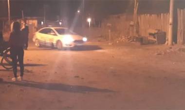 RÍO NEGRO: ROCIÓ CON ALCOHOL A UN NIÑO, LO PRENDIÓ FUEGO Y HUYÓ