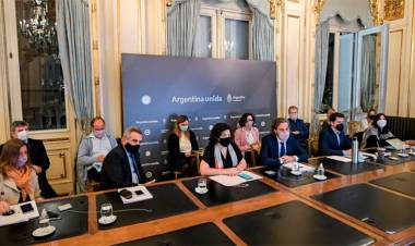 EPIDEMIÓLOGOS EN REUNIÓN CON EL GOBIERNO NACIONAL,  RECOMIENDAN "PROFUNDIZAR CONTROLES Y HACER CUMPLIR RESTRICCIONES"