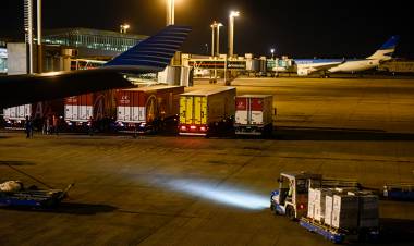 ESTA MADRUGADA PARTIÓ UN NUEVO VUELO DE AEROLÍNEAS A RUSIA PARA BUSCAR MÁS VACUNAS SPUTNIK V
