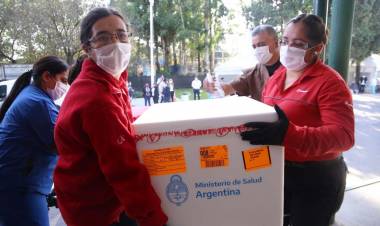 TUCUMÁN: LA PROVINCIA RECIBIÓ MÁS DOSIS Y CONTINÚA LA INMUNIZACIÓN CONTRA EL CORONAVIRUS