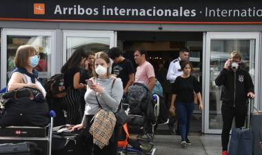 DESDE ESTE SÁBADO SE RENOVARÁ EL DNU CON LAS MISMAS RESTRICCIONES Y MANTENDRÁN CUPO DE INGRESO AL PAÍS