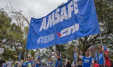 PARO DOCENTE DE 24 HORAS POR UN RECLAMO SALARIAL EN SANTA FE, EL GOBIERNO CONFÍA EN LLEGAR A UN ACUERDO