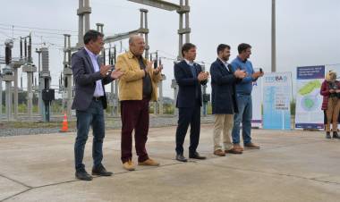 AXEL KICILLOF Y JORGE PAREDI RECORRIERON LA PLANTA TRANSFORMADORA DE SANTA CLARA DEL MAR 