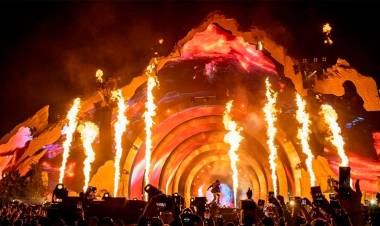 ESTAMPIDA FATAL: AL MENOS OCHO MUERTOS Y DECENAS DE HERIDOS EN FESTIVAL MUSICAL EN EE.UU.