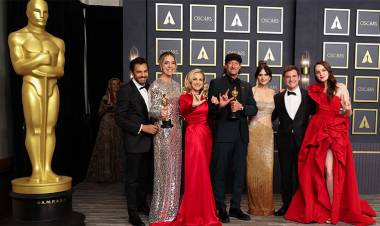 EL OSCAR A LA MEJOR PELÍCULA FUE PARA “CODA”