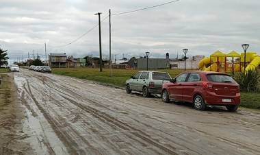 VECINOS A FAVOR DE LA PAVIMENTACIÓN EN CAMET NORTE INICIARON UNA PETICIÓN EN CHANGE.ORG 