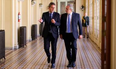 TRAS REUNIRSE CON EL PRESIDENTE, SERGIO MASSA ANTICIPÓ QUE EL MIÉRCOLES ANUNCIARÁN NUEVAS MEDIDAS ECONÓMICAS