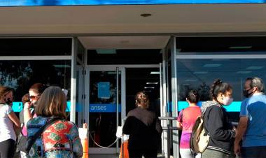 LAS CIFRAS OFICIALES: EL DESEMPLEO SE UBICÓ EN 7,1% EN EL TERCER TRIMESTRE DEL AÑO, INFORMÓ EL INDEC